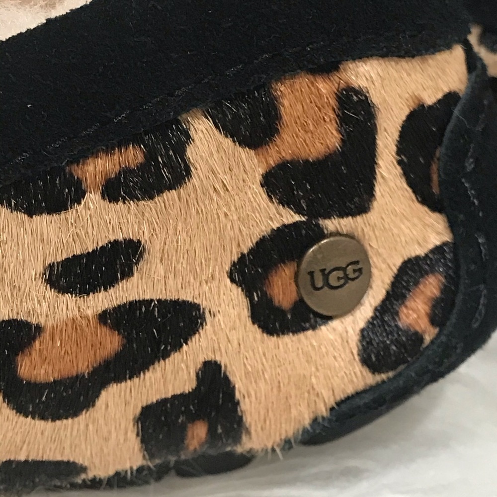 UGG Women’s Ansley Calf Hair Leopard Slippers Size 6 - Picture 5 of 12